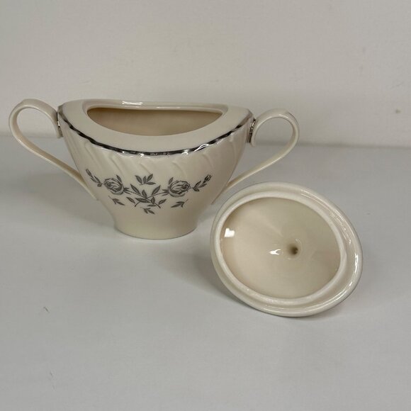 Lenox Rosemont Sugar Bowl With Lid Porcelain with Platinum Trim - Picture 2 of 9